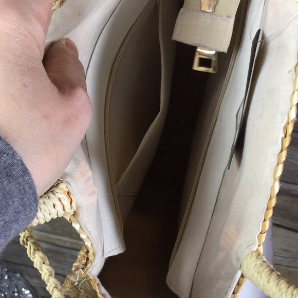 Round straw beach bag purse NWT - Picture 4 of 4